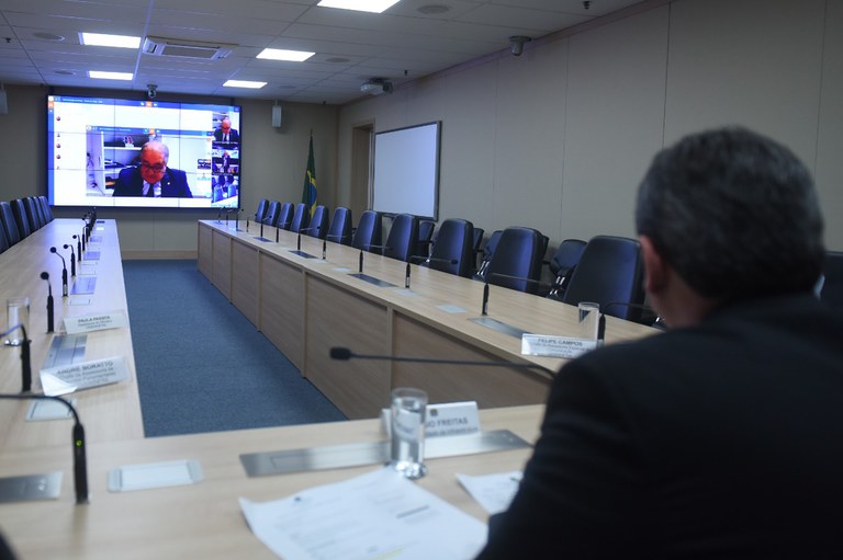 Nova lei de licitações permitirá maior participação de seguradoras em infraestrutura